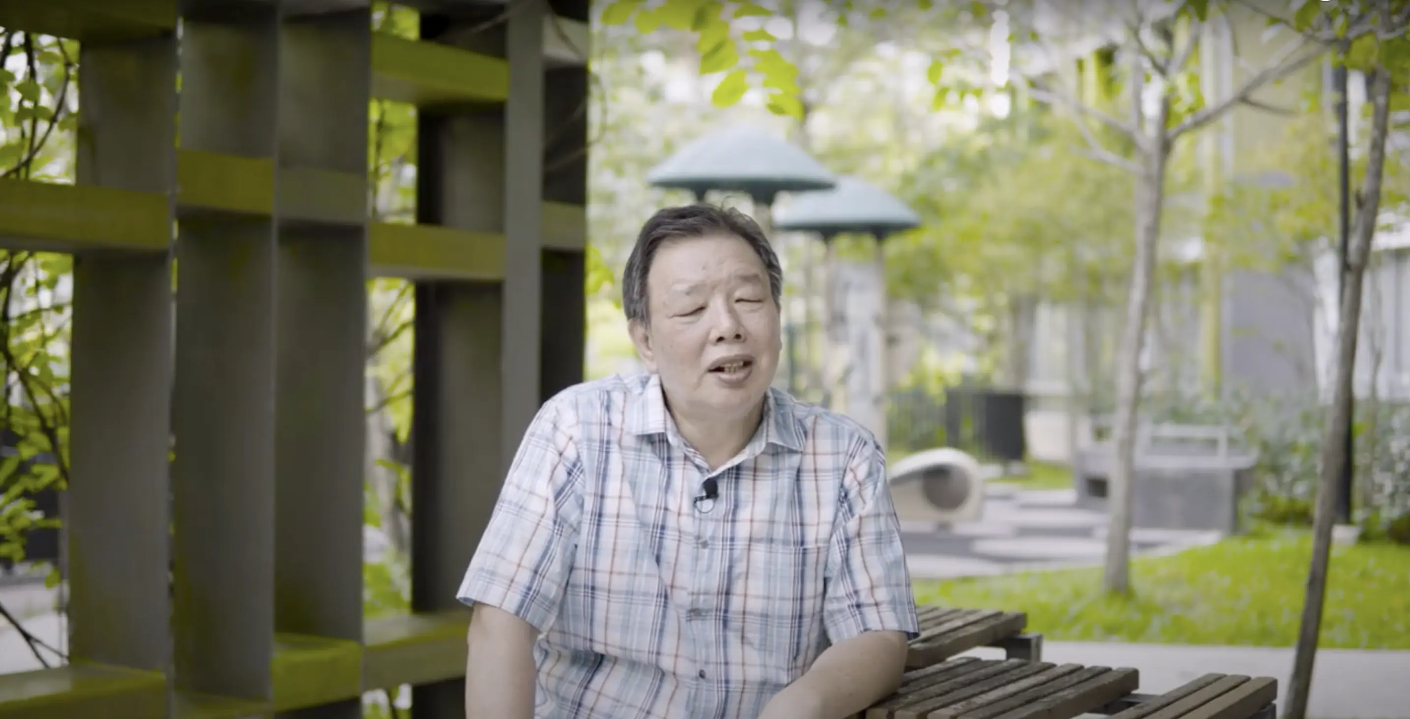 Gems of Radin Mas: As a Hawker, As a Father